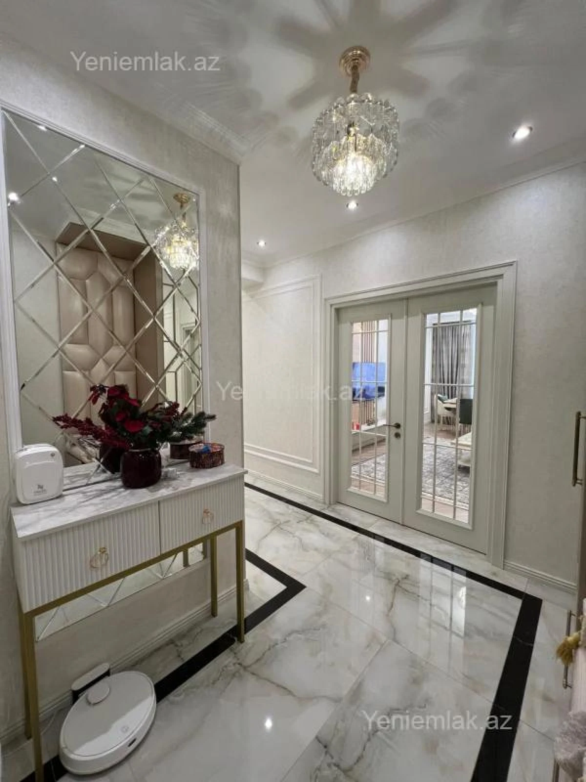 Satılır 2 otaqlı yeni tikili 100 m²