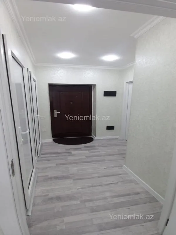 Satılır 2 otaqlı yeni tikili 65 m²