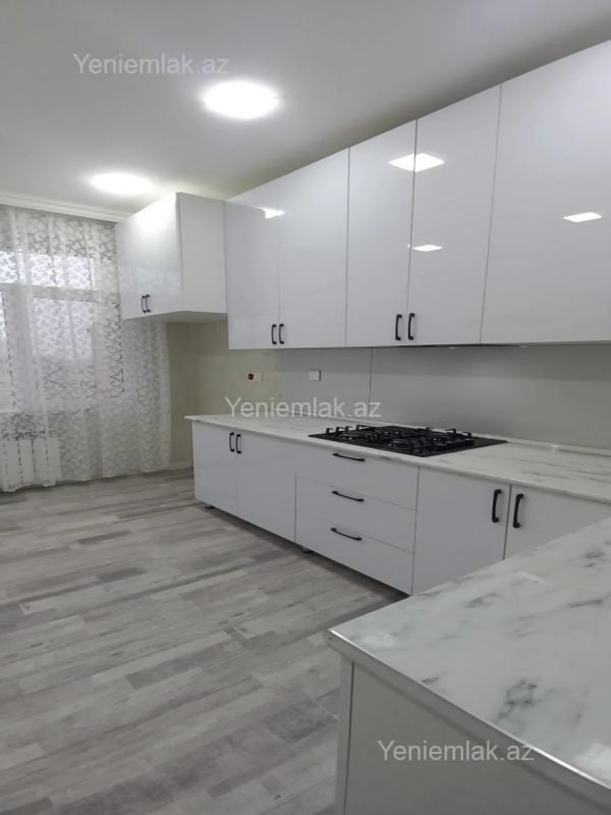 Satılır 2 otaqlı yeni tikili 65 m²