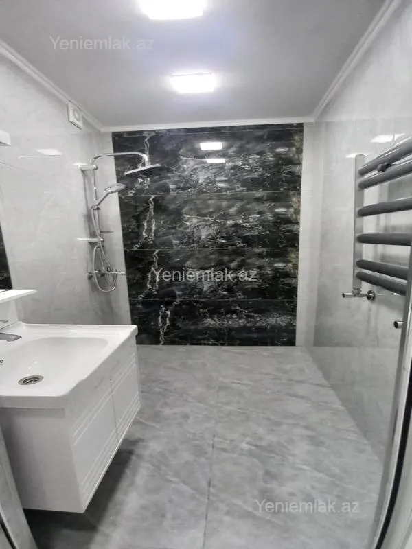 Satılır 2 otaqlı yeni tikili 65 m²