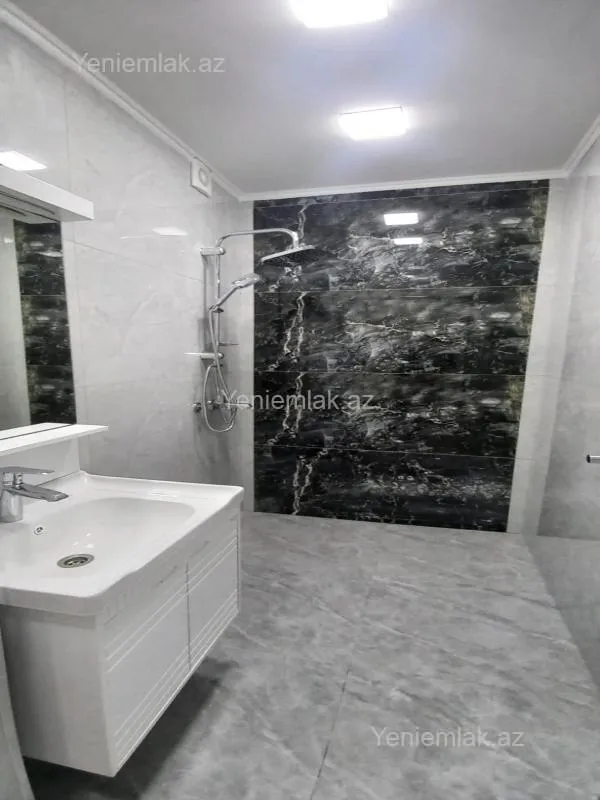 Satılır 2 otaqlı yeni tikili 65 m²