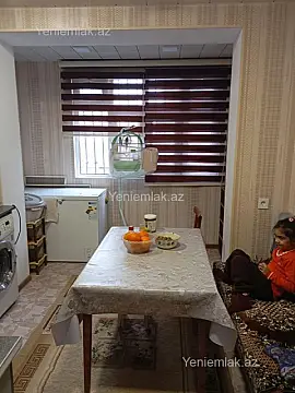Satılır 3 otaqlı köhnə tikili 80 m²
