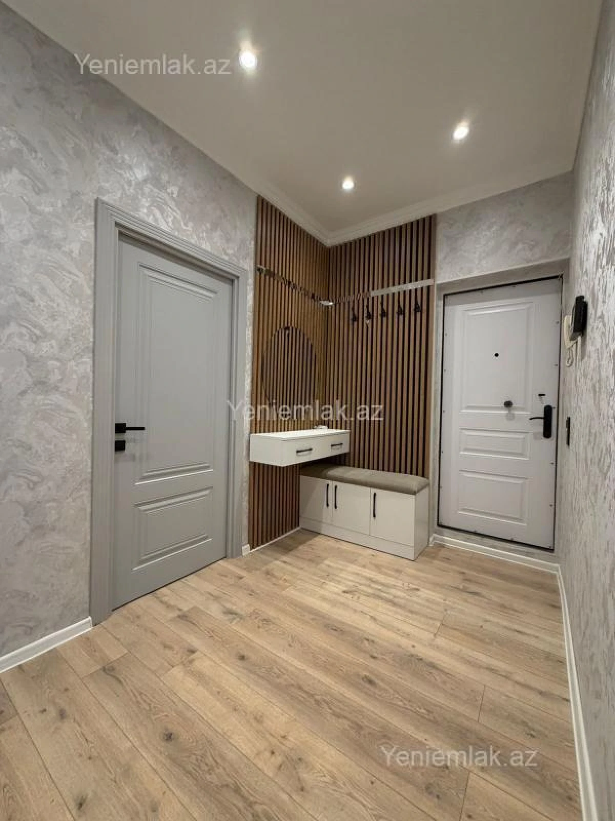 Satılır 3 otaqlı köhnə tikili 85 m²