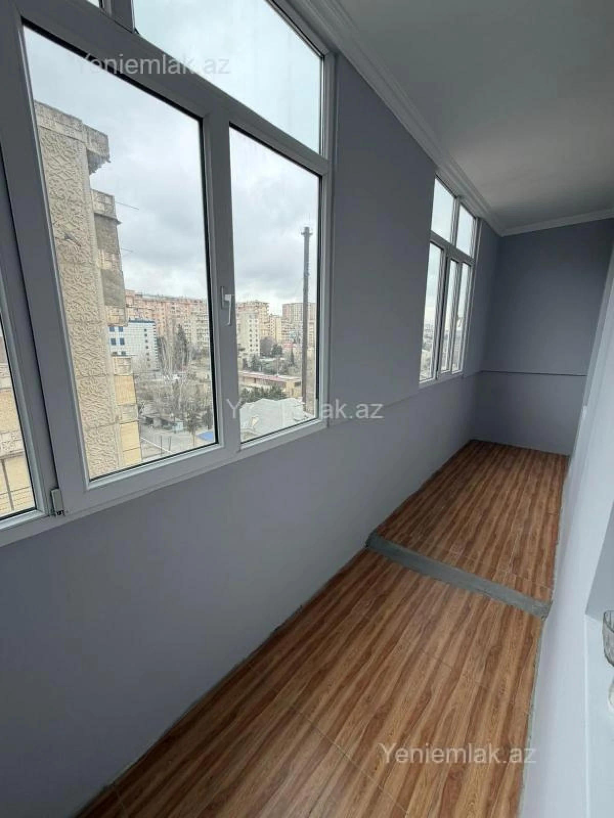 Satılır 3 otaqlı köhnə tikili 85 m²