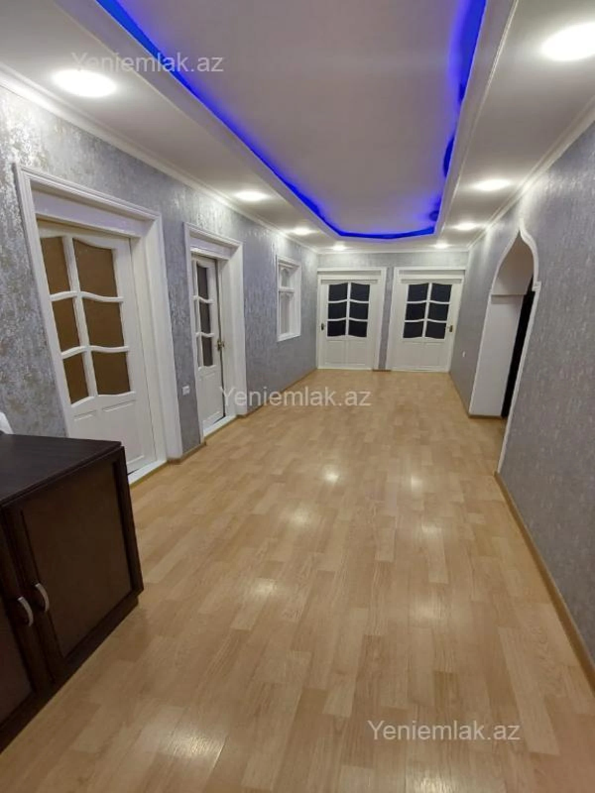 Satılır 7 otaqlı həyət evi 300 m²