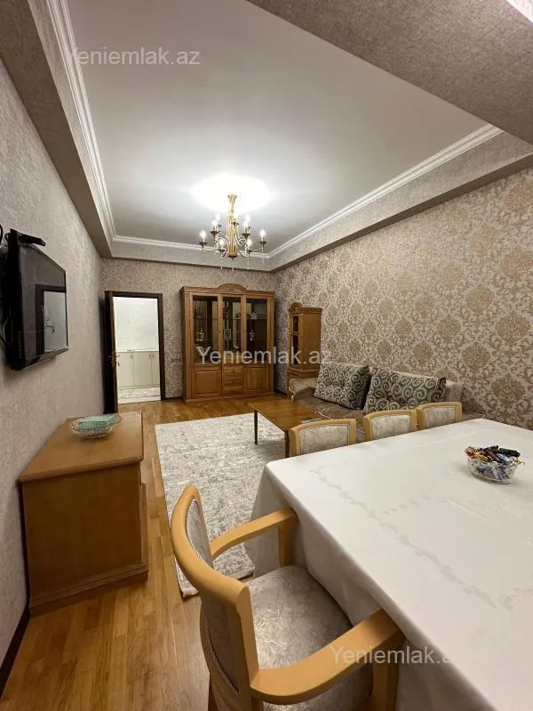 Satılır 2 otaqlı yeni tikili 68 m²