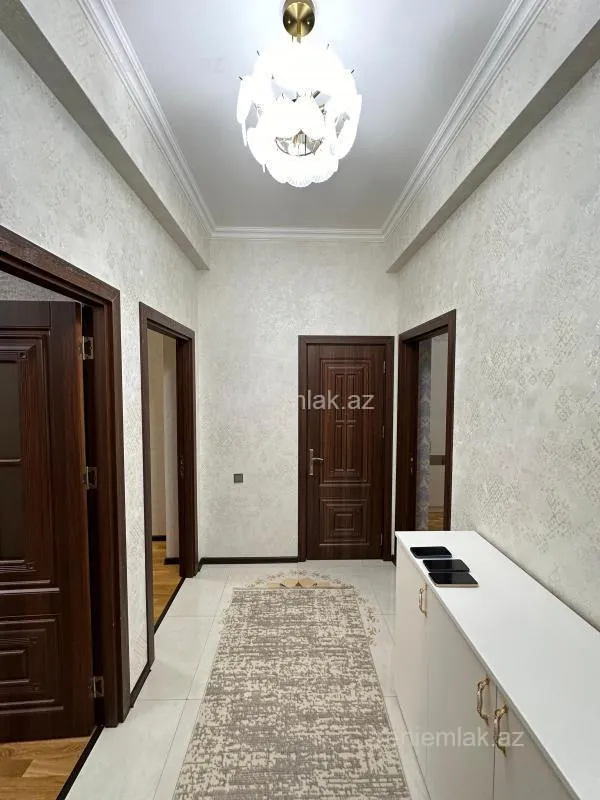 Satılır 2 otaqlı yeni tikili 68 m²