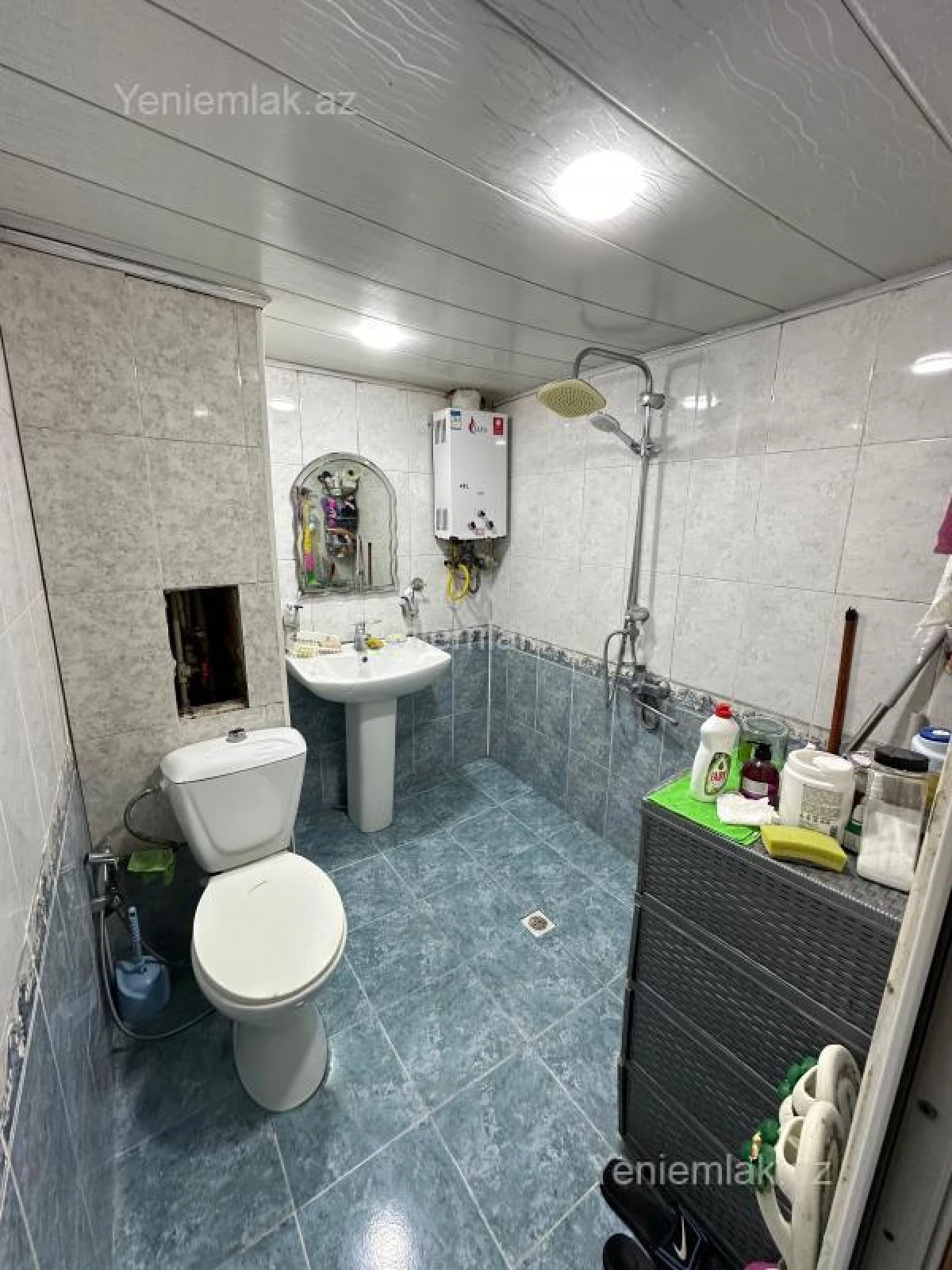 Satılır 1 otaqlı köhnə tikili 38 m²