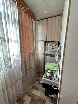 Satılır 1 otaqlı köhnə tikili 38 m²