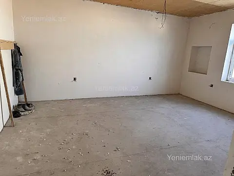 Satılır 3 otaqlı həyət evi 240 m²