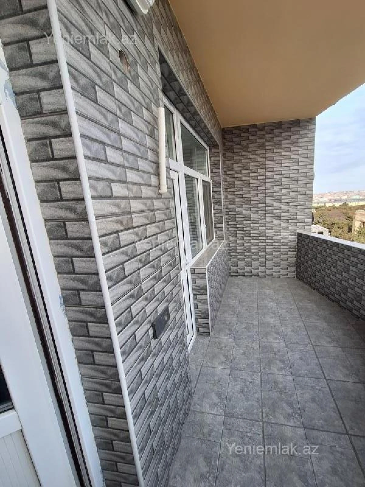 Satılır 3 otaqlı yeni tikili 127.3 m²