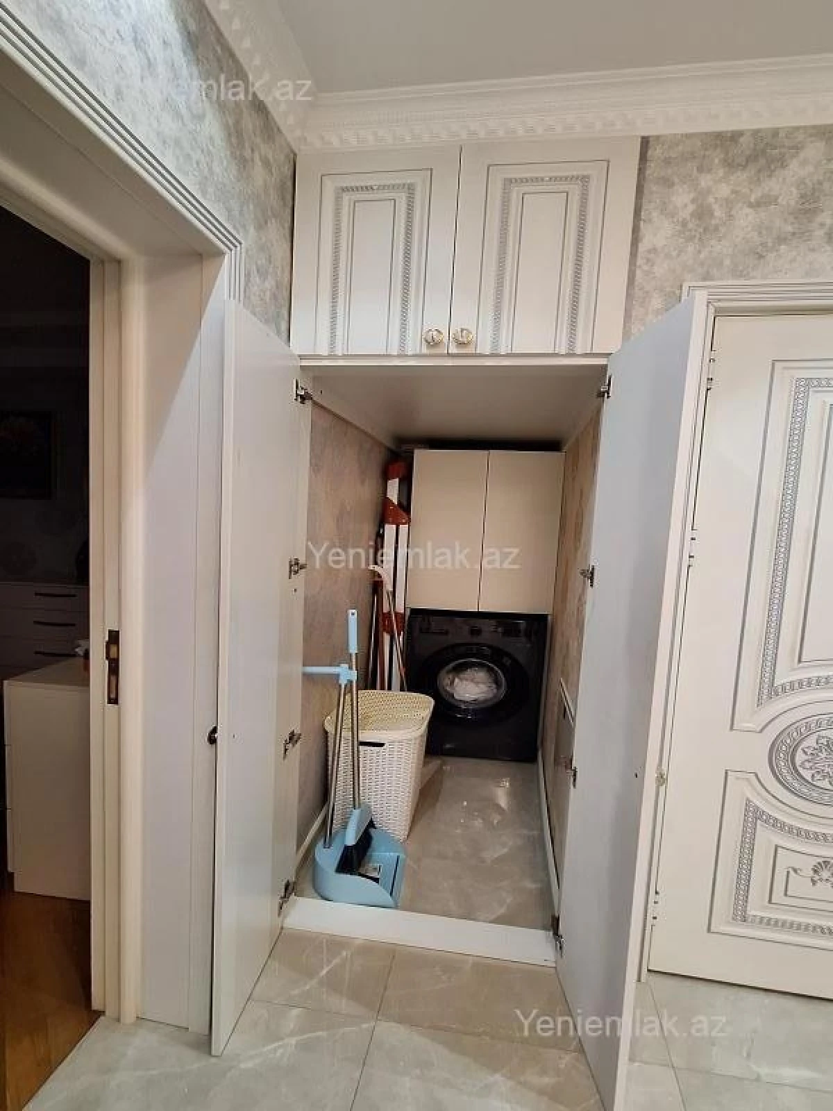 Satılır 3 otaqlı yeni tikili 127.3 m²