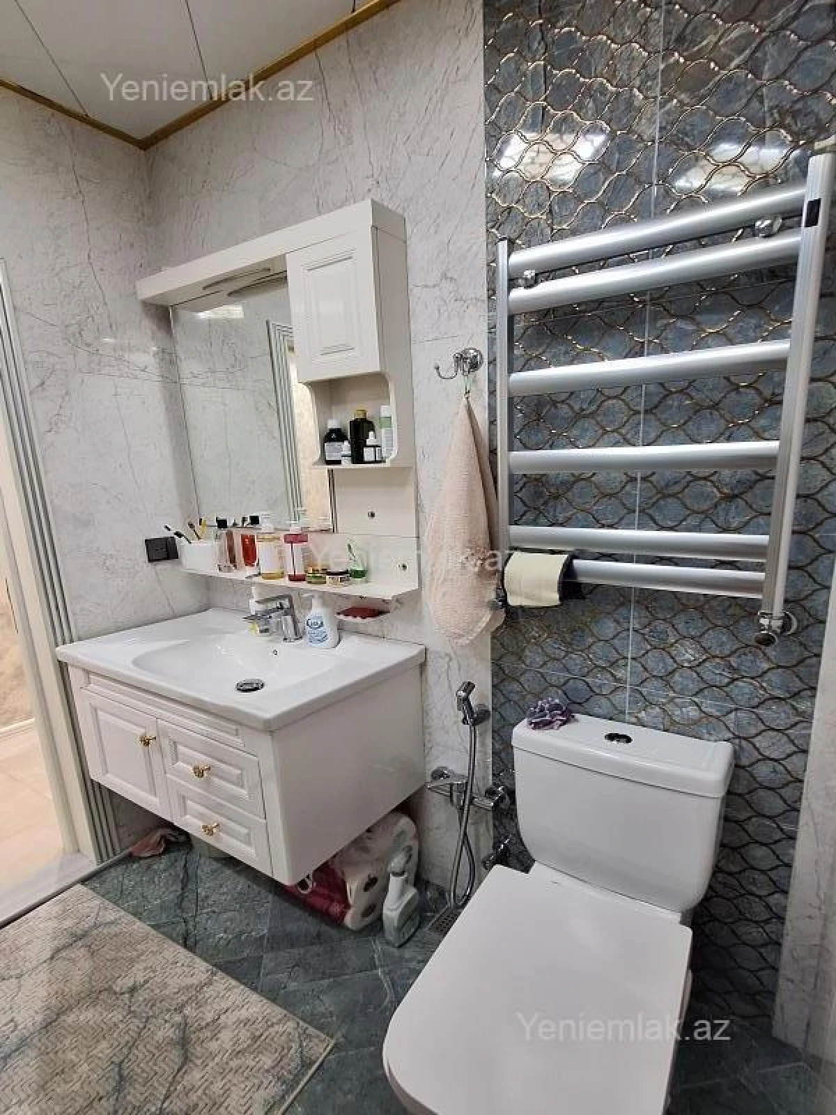 Satılır 3 otaqlı yeni tikili 127.3 m²