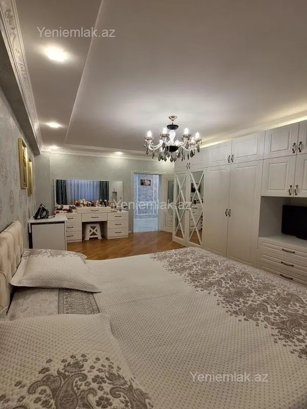 Satılır 3 otaqlı yeni tikili 127.3 m²