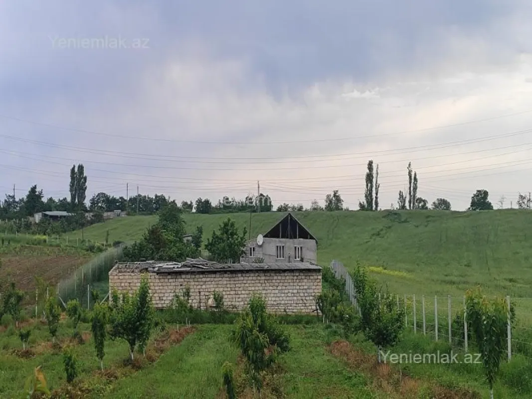 Satılır 3 otaqlı həyət evi 50 m²