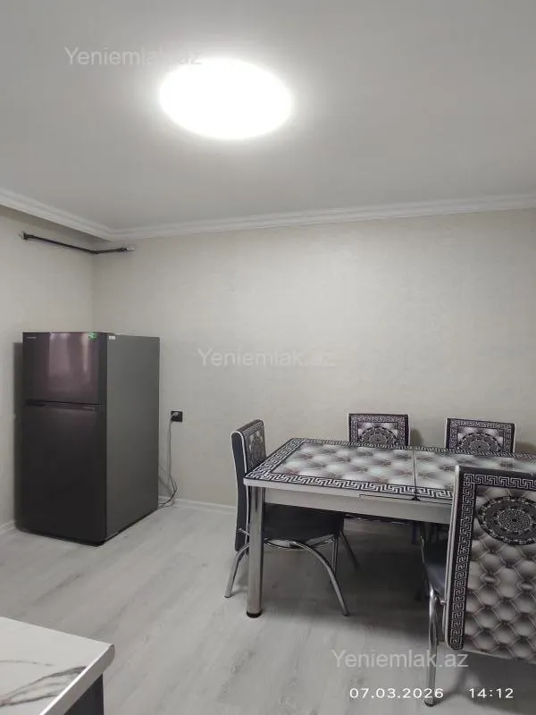 Satılır 3 otaqlı köhnə tikili 84 m²