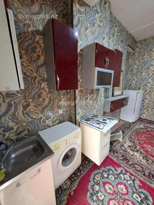Satılır 3 otaqlı köhnə tikili 45 m²