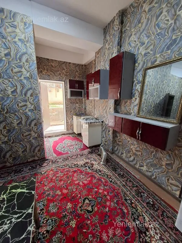 Satılır 3 otaqlı köhnə tikili 45 m²