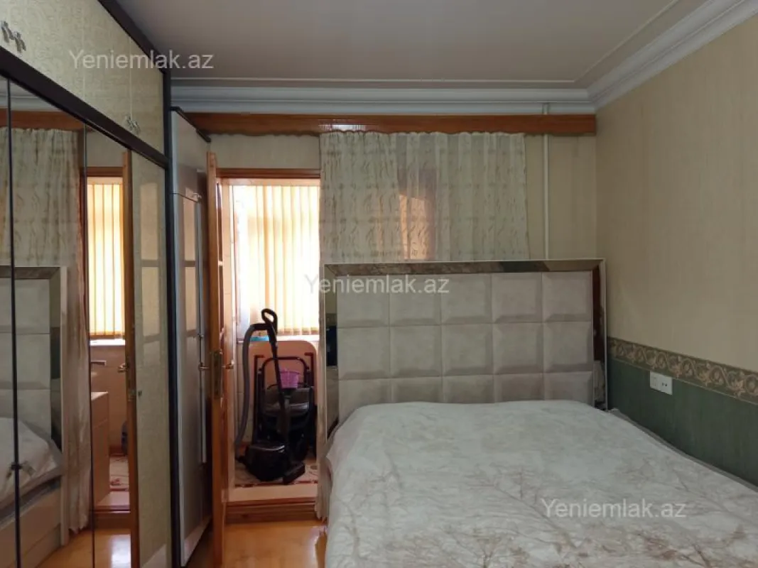 Satılır 2 otaqlı köhnə tikili 54 m²