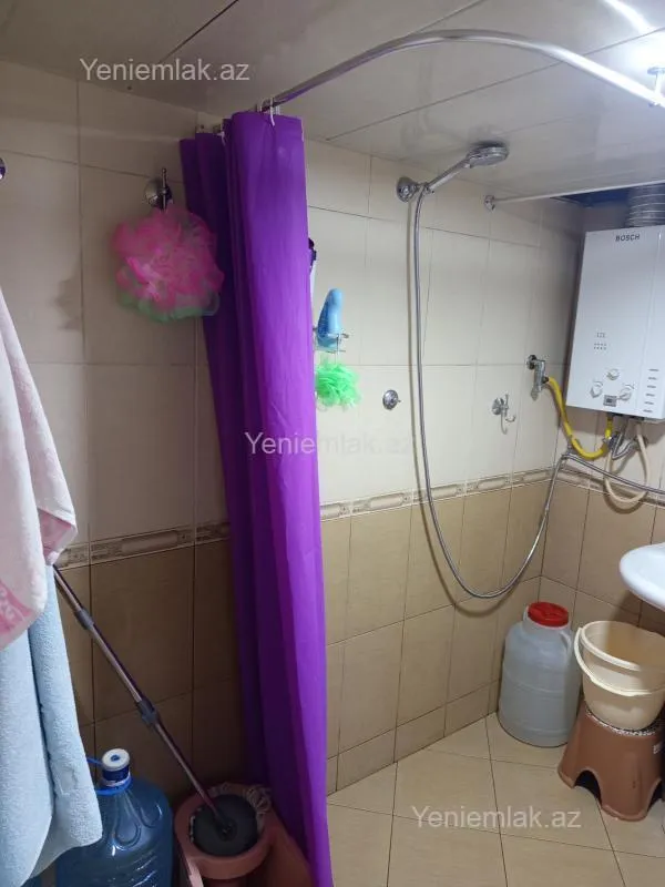 Satılır 2 otaqlı köhnə tikili 54 m²