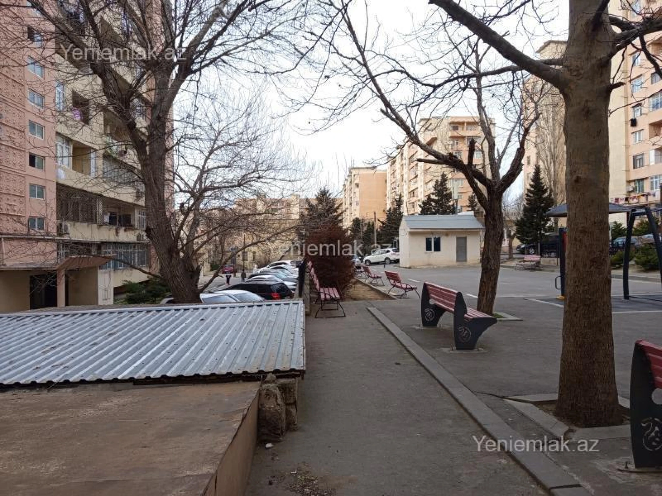 Satılır 2 otaqlı köhnə tikili 54 m²