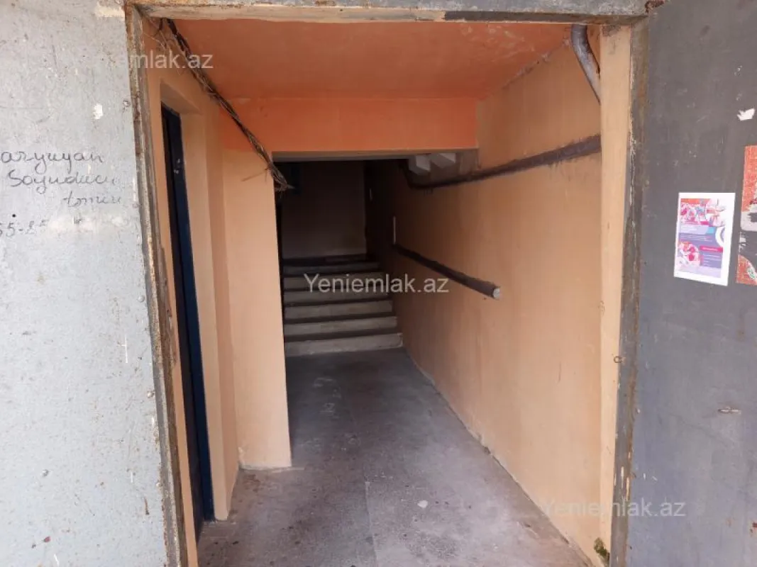 Satılır 2 otaqlı köhnə tikili 54 m²