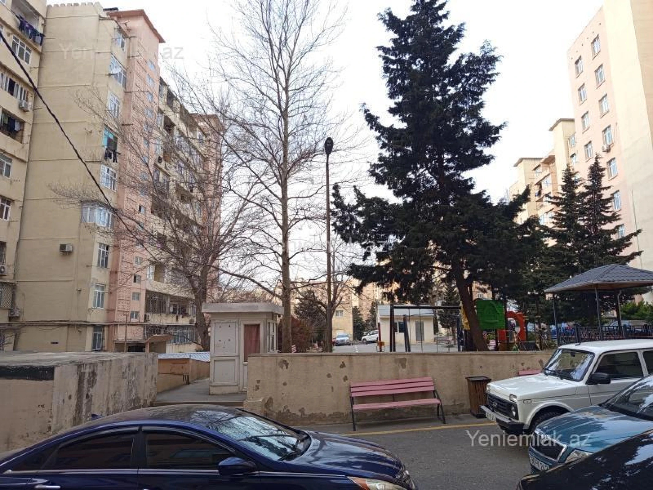 Satılır 2 otaqlı köhnə tikili 54 m²