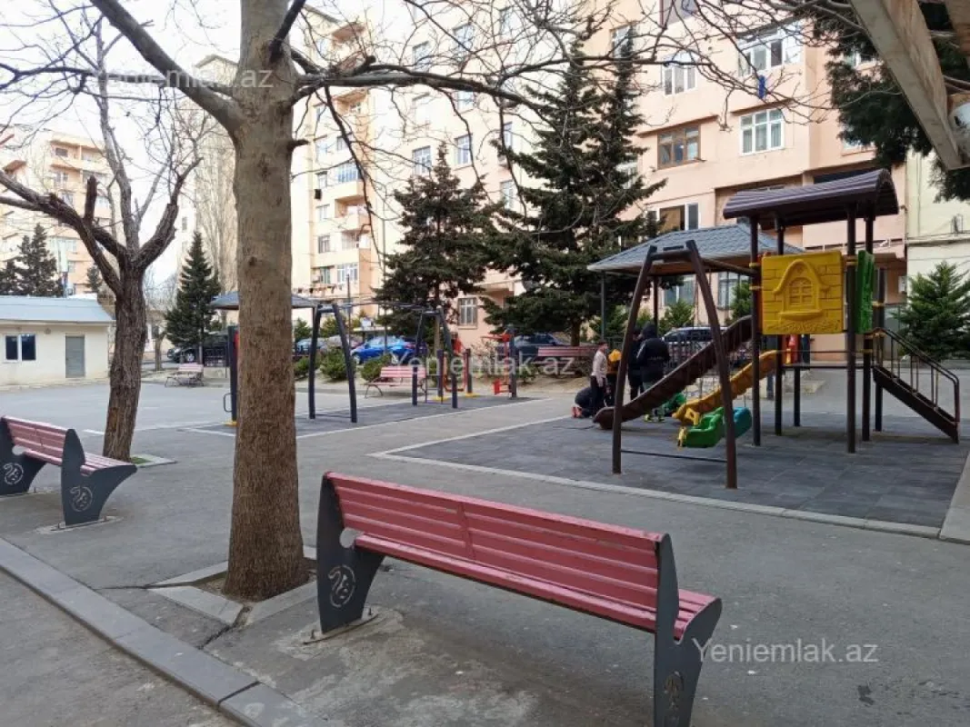 Satılır 2 otaqlı köhnə tikili 54 m²