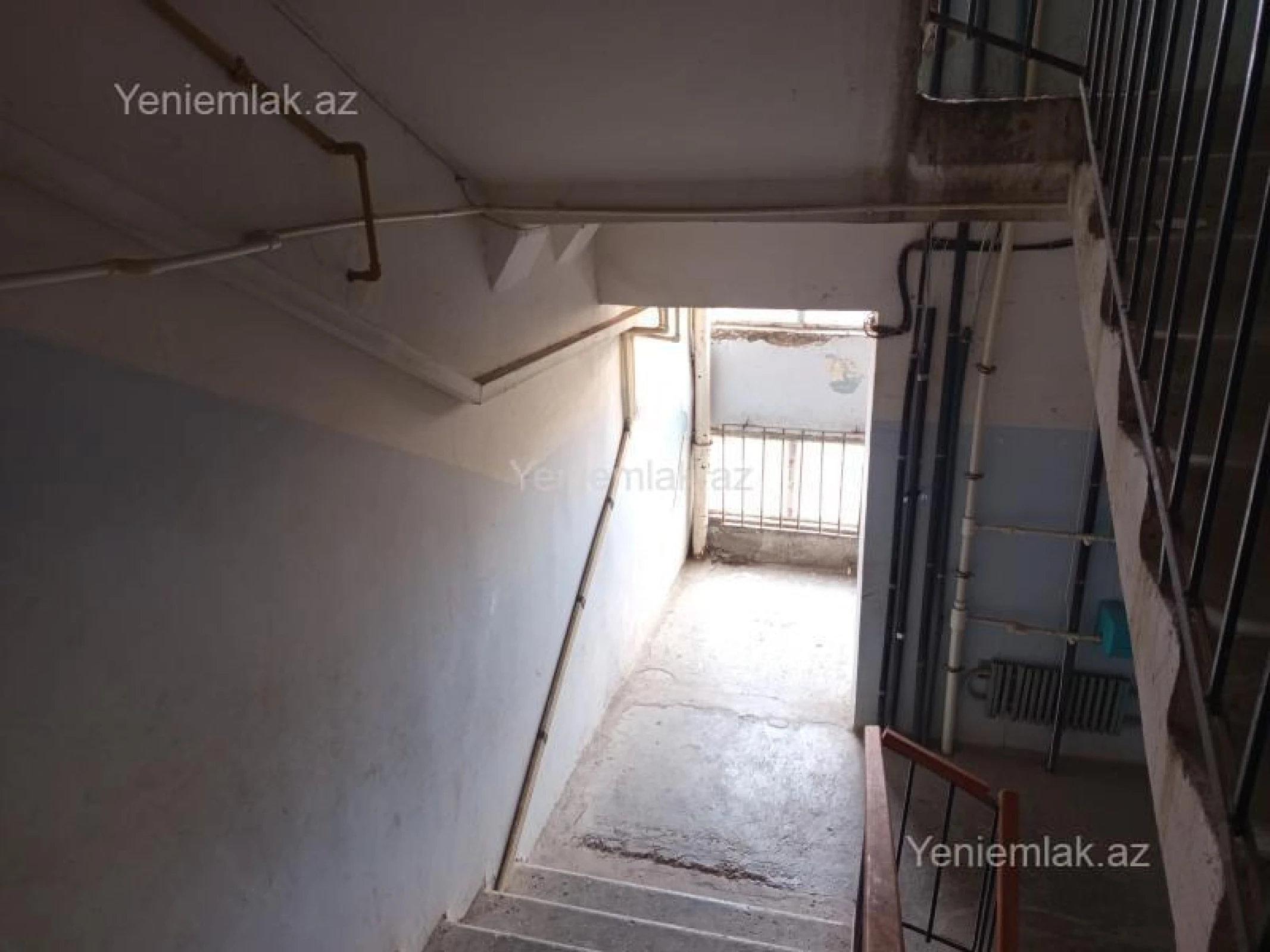 Satılır 2 otaqlı köhnə tikili 54 m²