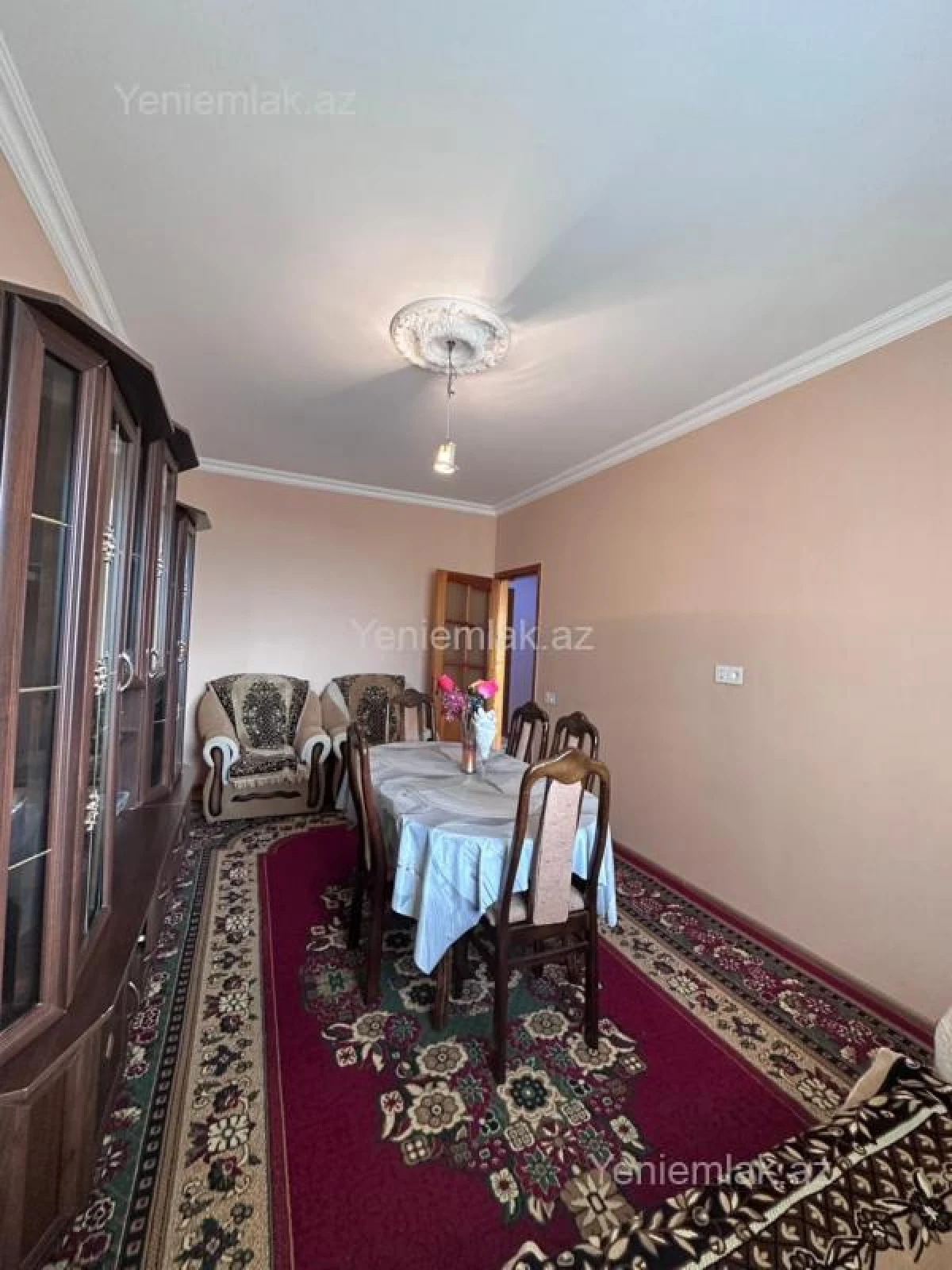 Satılır 4 otaqlı köhnə tikili 100 m²