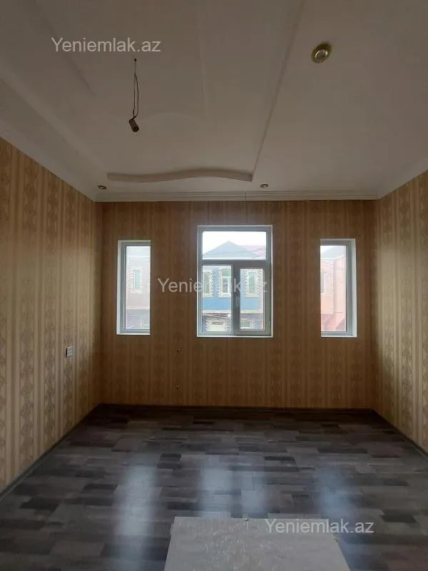 Satılır 3 otaqlı həyət evi 100 m²