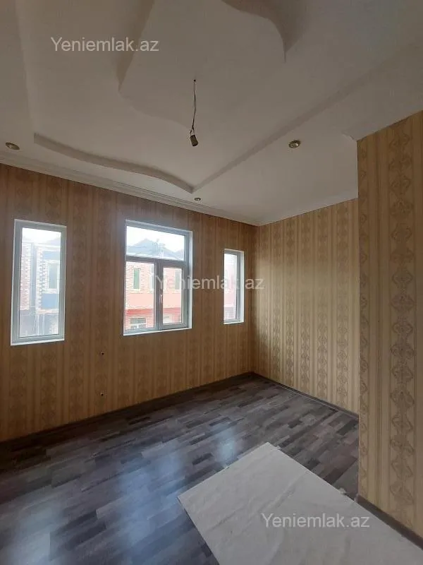 Satılır 3 otaqlı həyət evi 100 m²