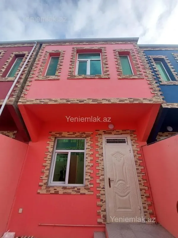 Satılır 3 otaqlı həyət evi 100 m²