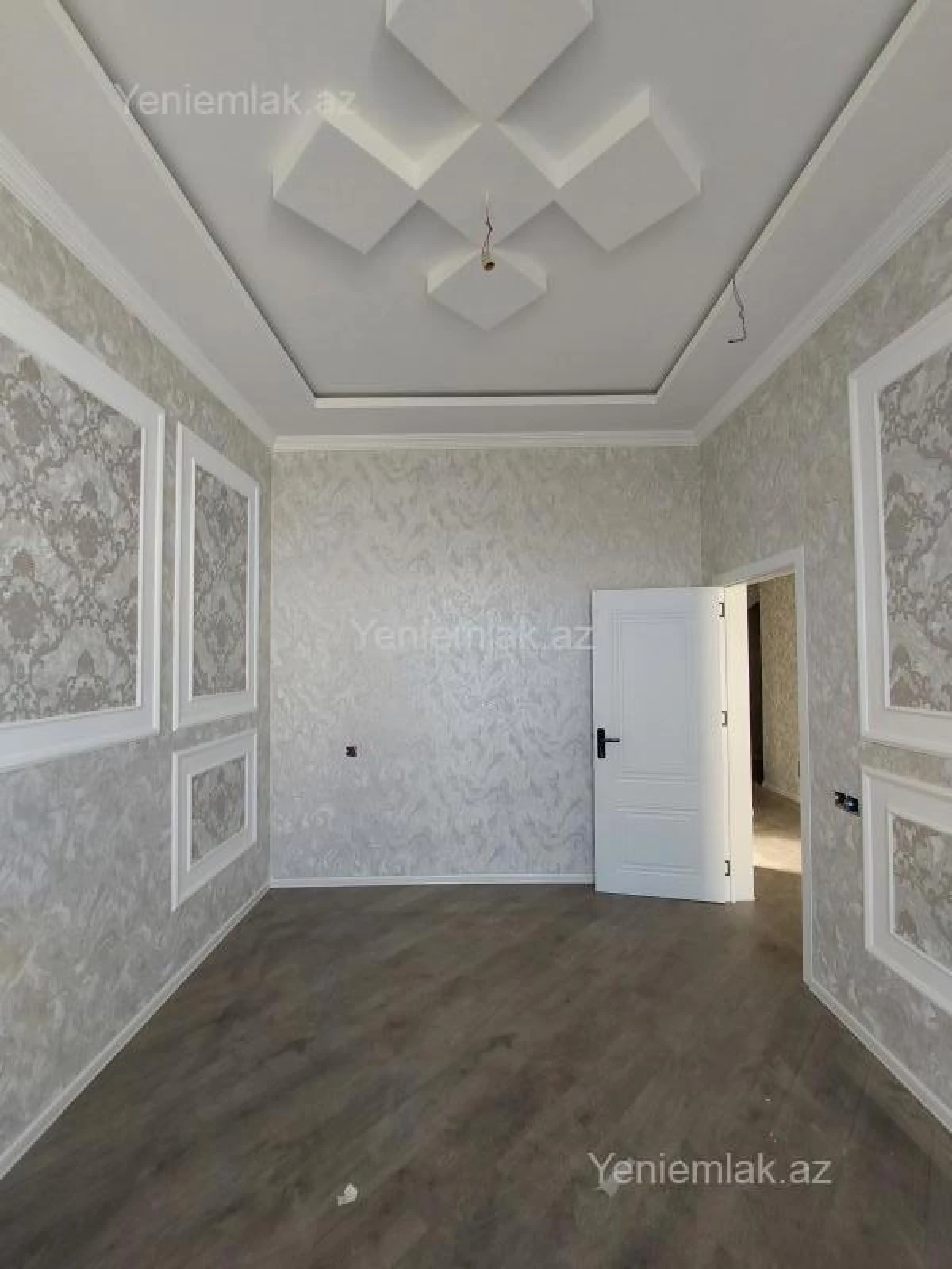 Satılır 6 otaqlı həyət evi 180 m²