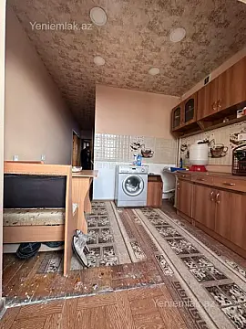 Satılır 4 otaqlı köhnə tikili 100 m²