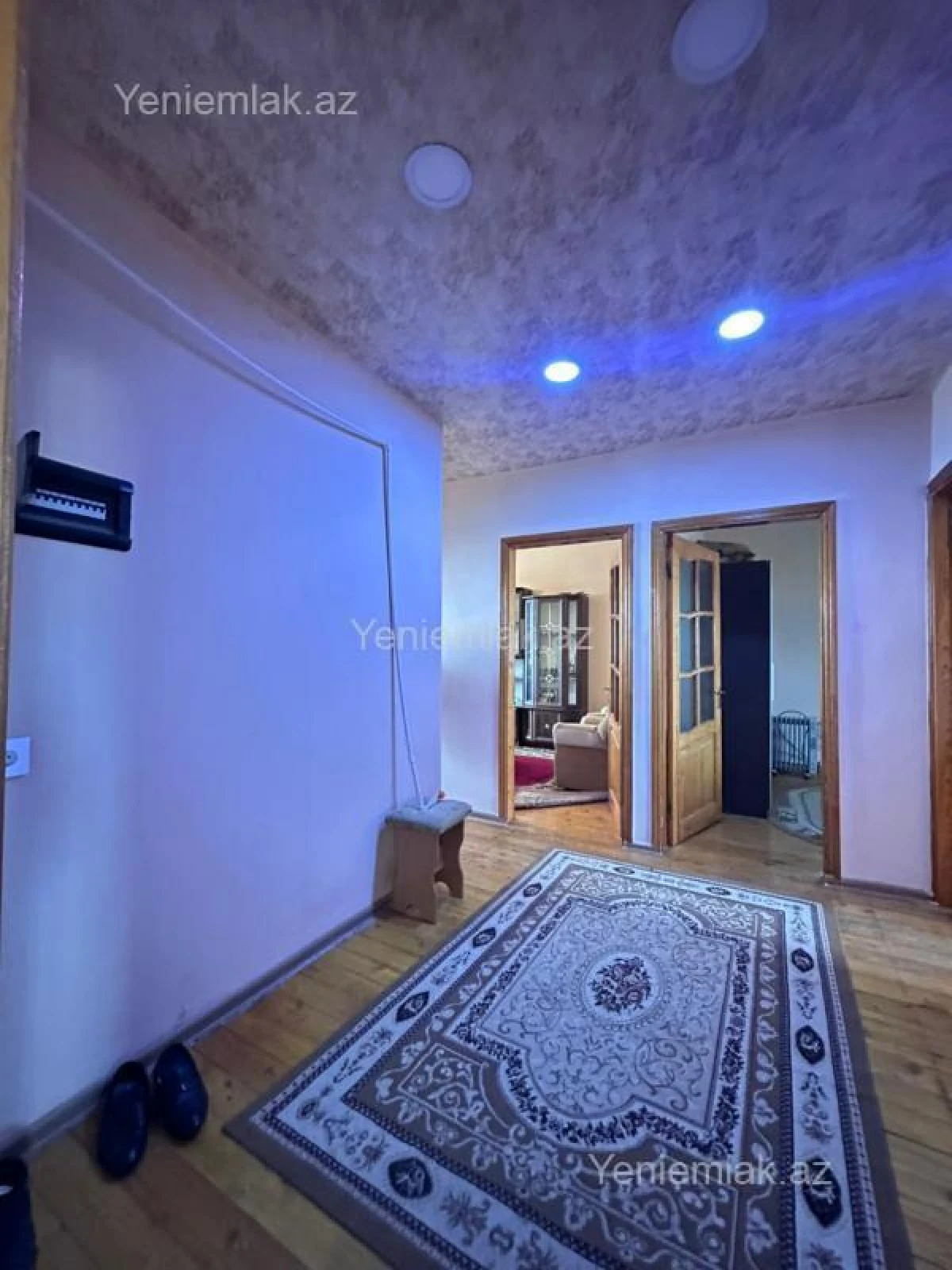 Satılır 4 otaqlı köhnə tikili 100 m²