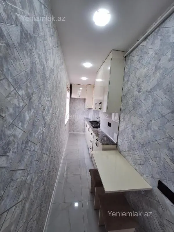 Satılır 3 otaqlı köhnə tikili 70 m²