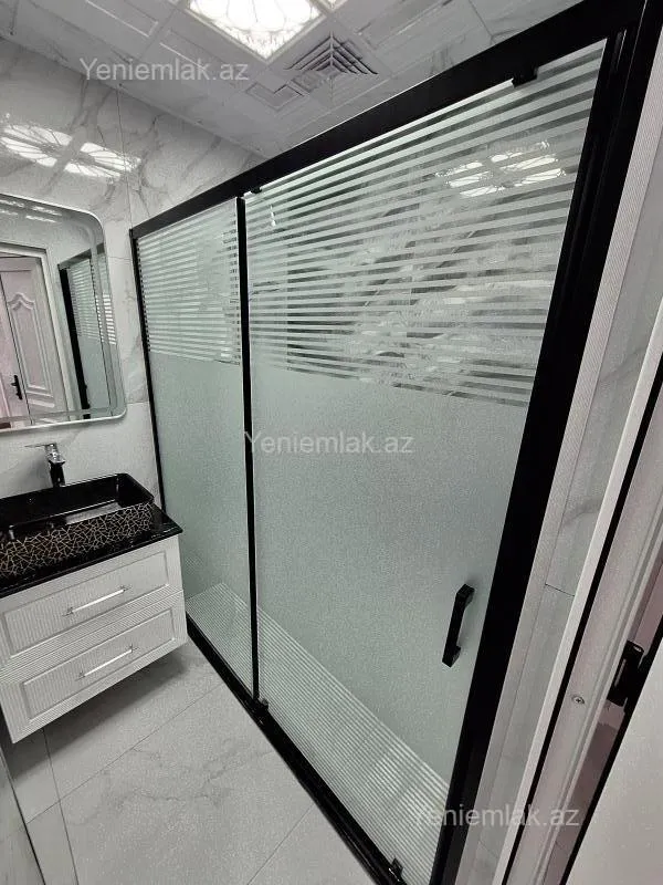 Satılır 3 otaqlı köhnə tikili 70 m²