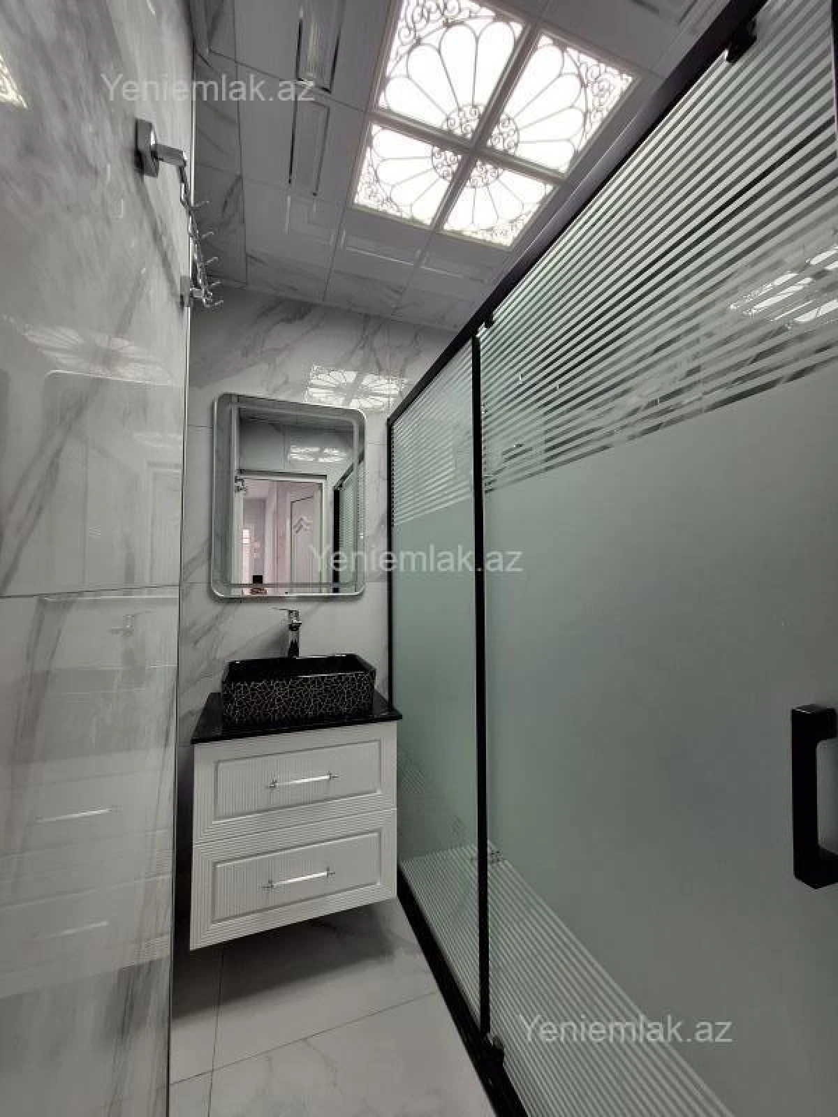 Satılır 3 otaqlı köhnə tikili 70 m²