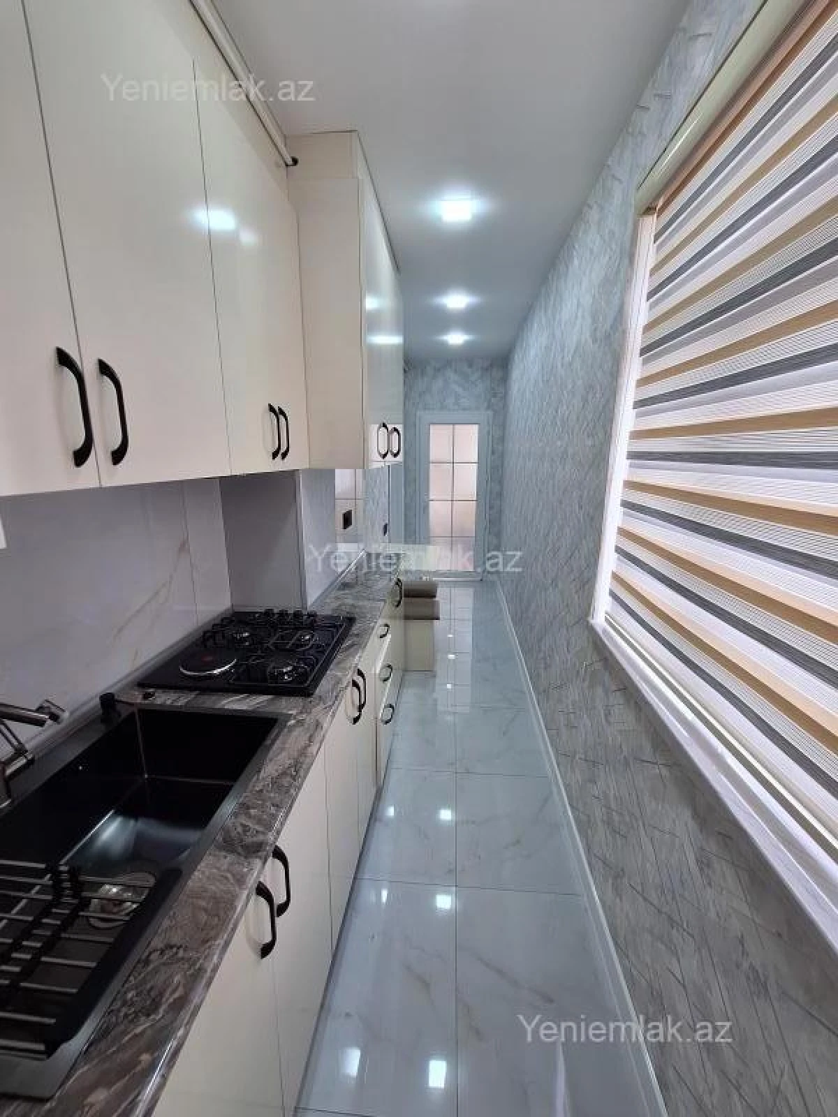 Satılır 3 otaqlı köhnə tikili 70 m²