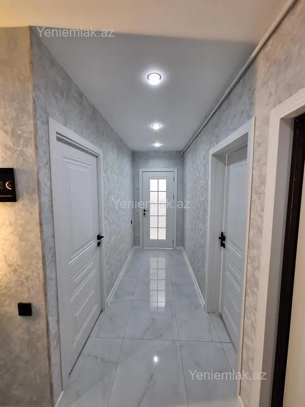 Satılır 3 otaqlı köhnə tikili 70 m²
