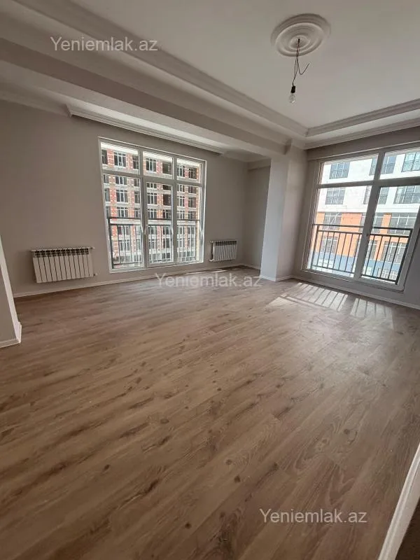 Satılır 2 otaqlı yeni tikili 76 m²