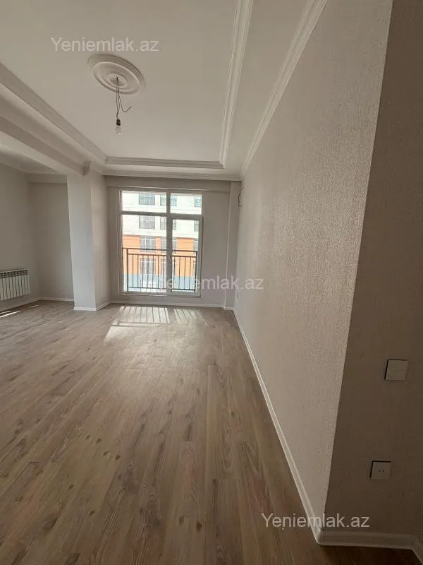 Satılır 2 otaqlı yeni tikili 76 m²