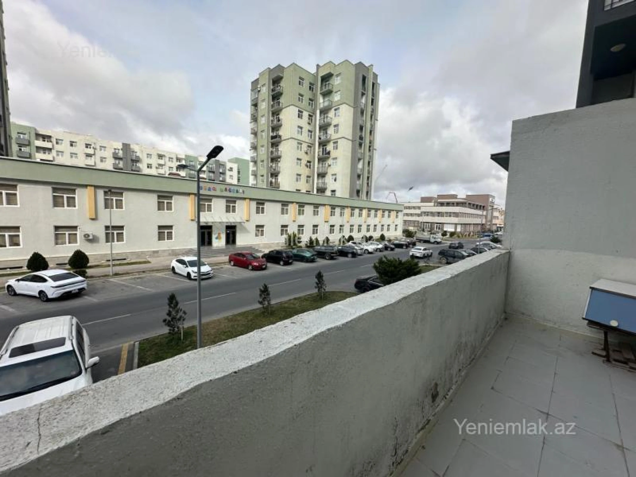 Satılır 3 otaqlı yeni tikili 83 m²