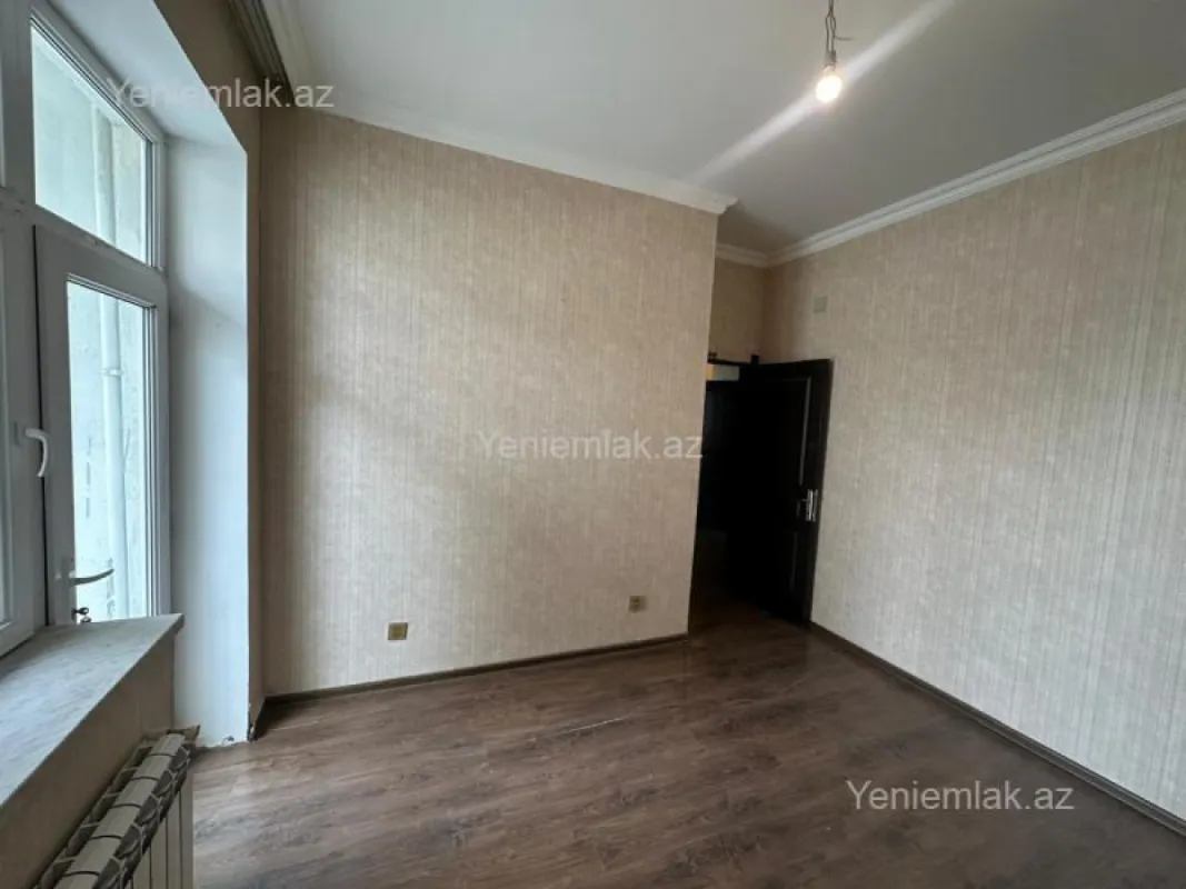 Satılır 3 otaqlı yeni tikili 83 m²