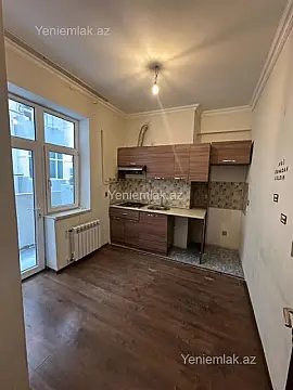 Satılır 3 otaqlı yeni tikili 83 m²