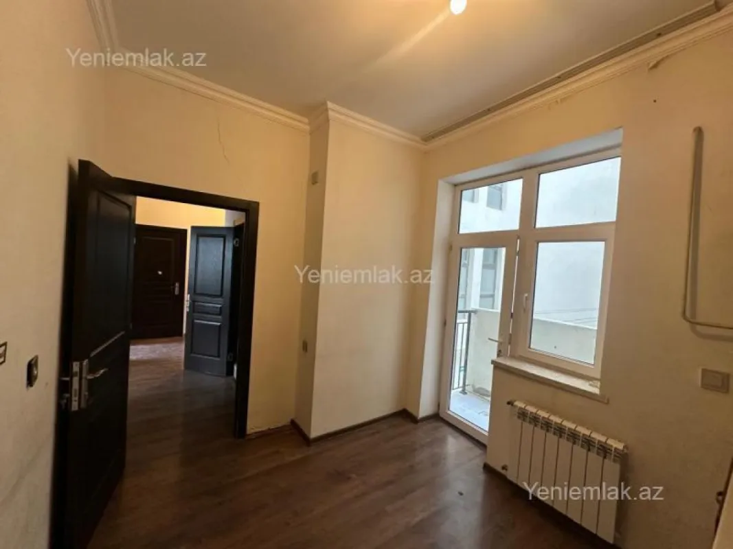 Satılır 3 otaqlı yeni tikili 83 m²