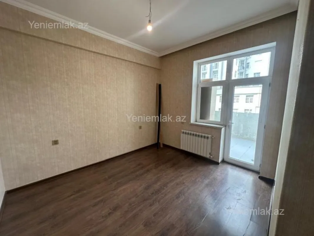 Satılır 3 otaqlı yeni tikili 83 m²