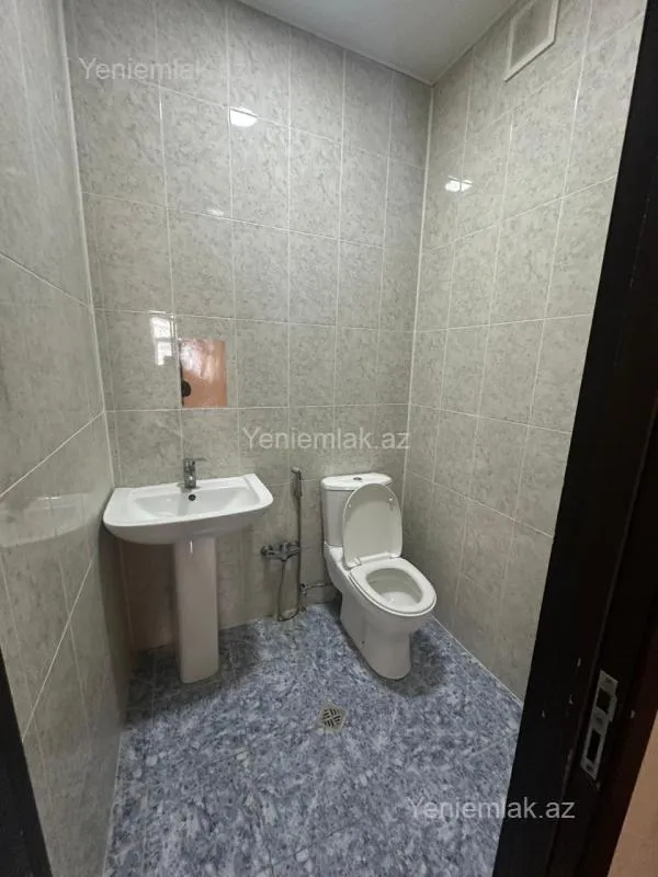 Satılır 3 otaqlı yeni tikili 83 m²
