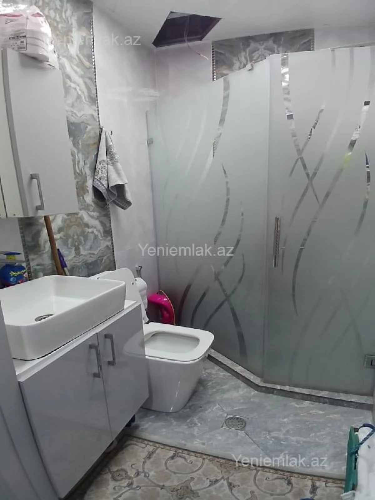 Satılır 3 otaqlı köhnə tikili 70 m²